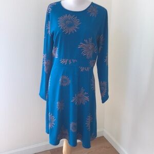Loft SZ 8 printed long sleeve dress.